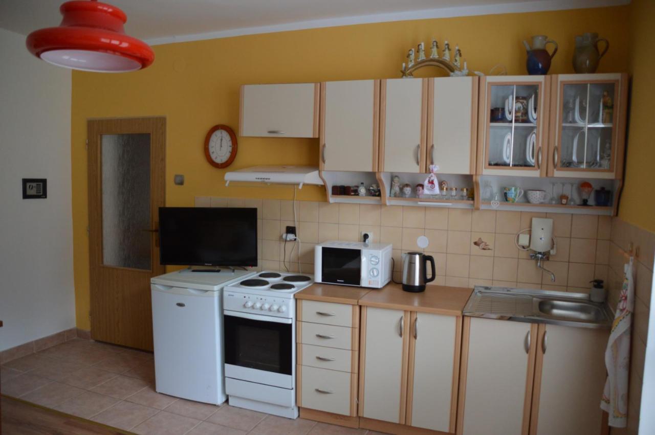 Apartmany Petronela Маков Экстерьер фото